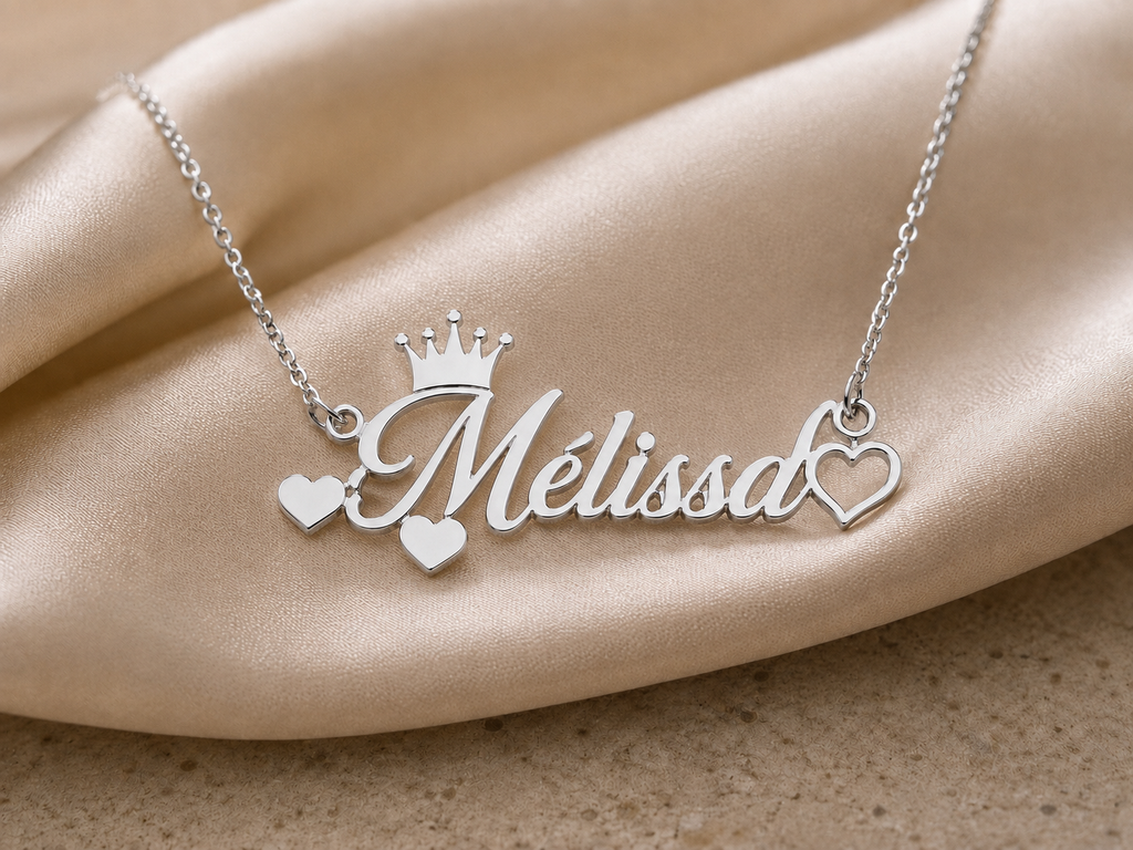 Collier reine de coeur