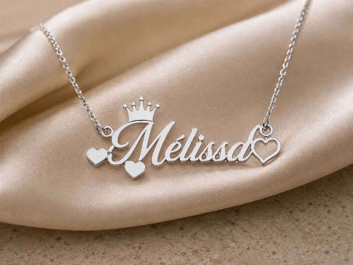 Collier reine de coeur
